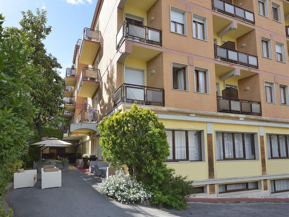 Hotel Attico Chianciano Terme Extérieur photo